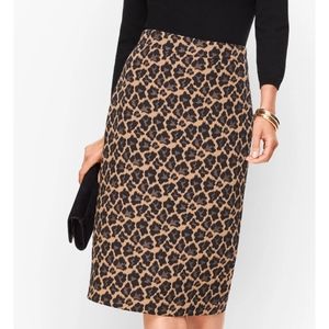 Leopard print pencil skirt Talbots US 2P NWOT